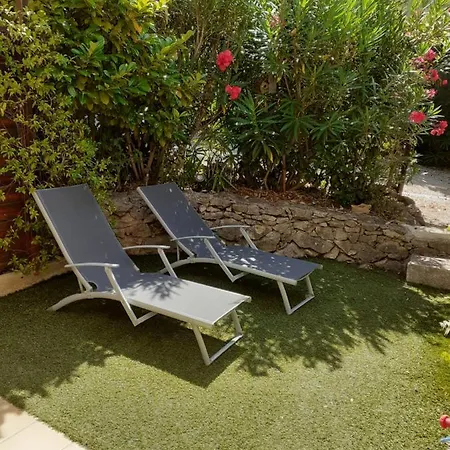 Holiday home Club Dans Fermee Et Arboree 10min A Pied De La *